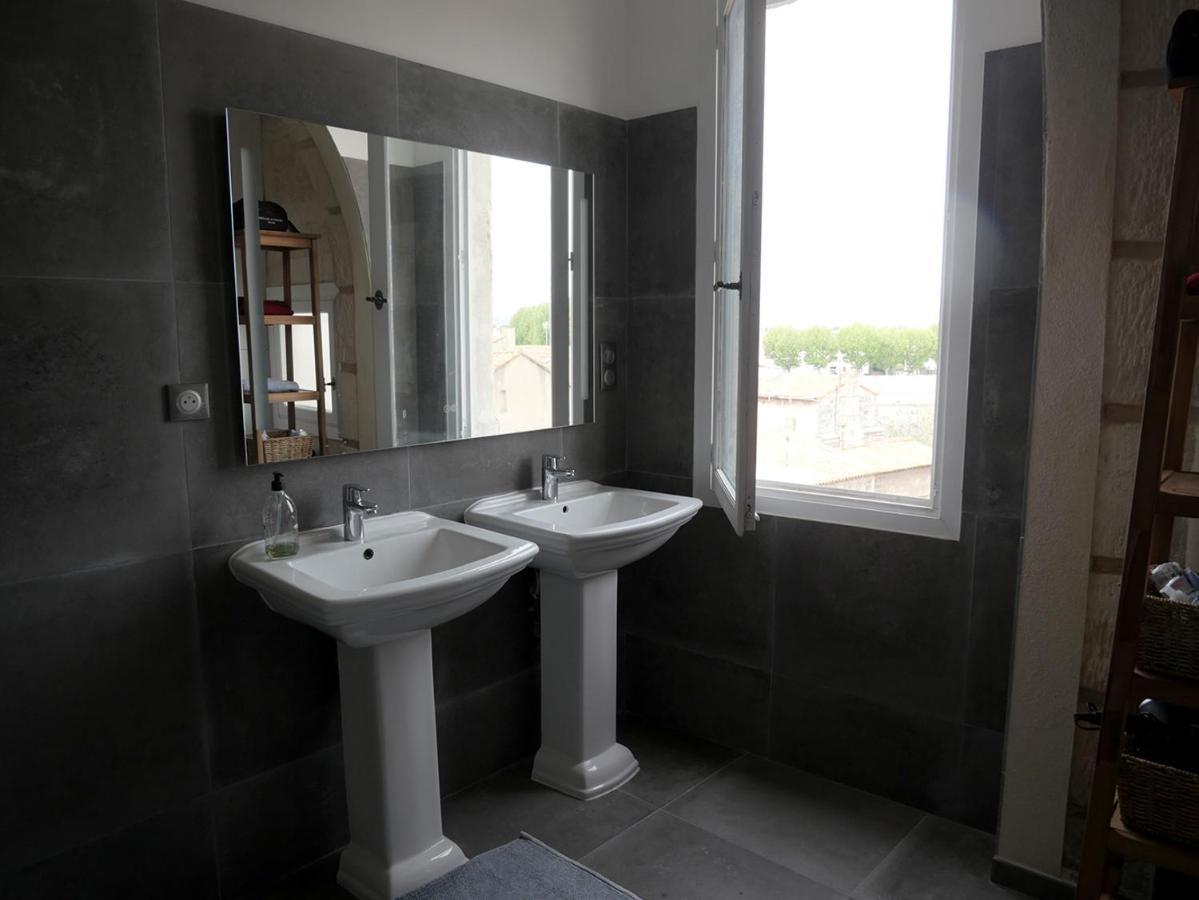 Superbe Appartement Avec Vue อาร์ลส์ ภายนอก รูปภาพ